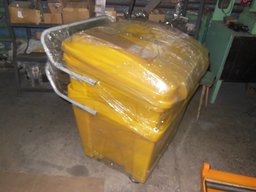 Пластиковый мусорный контейнер на колесах ТанПласт ТПК-200